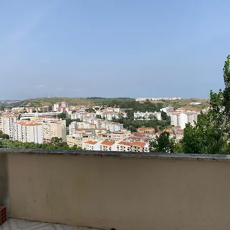 Miradouro Homestay Queluz